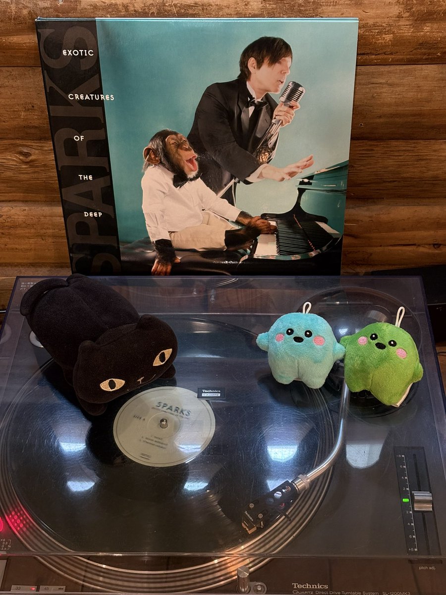 acoeclove's tweet photo. #Sparkstember2026
#Sparkstember
#Sparks
@sparksofficial
Day21 #EXOTICCREATURESOFTHEDEEP
何人ものラッセルさんに自由なロンさんを堪能出来るアルバム。
全曲一気に楽しめるが"(She Got Me)Pregnant""Photoshop""Likeable"が最近すき😆 https://t.co/6dl9YejLQI