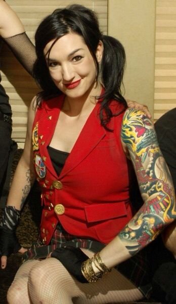 silentviewerl's tweet photo. She invented pigtails btw. Why is nobody crediting her for this. https://t.co/rTu0w0KqrD