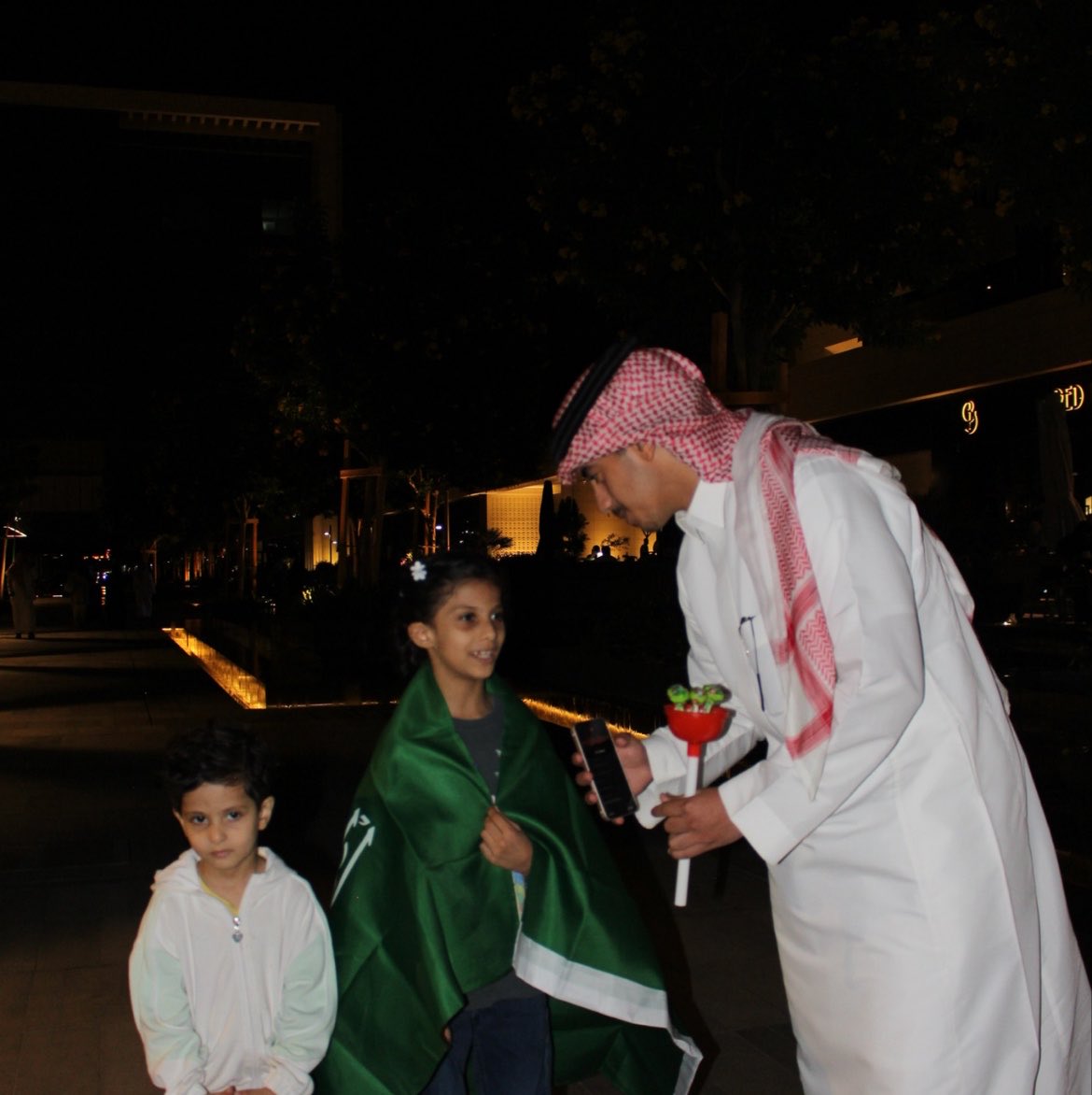 Axg2p's tweet photo. من تصويري لمقابلات اليوم الوطني🇸🇦👀
انتظرونا مع @q1l1ii 

#اكسبلور #كواليس #KKU #explor #اليوم_الوطني_السعودي_٩٦ #جامعة_الملك_خالد https://t.co/jhm7yFuZFy
