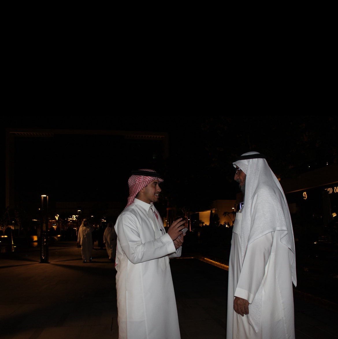 Axg2p's tweet photo. من تصويري لمقابلات اليوم الوطني🇸🇦👀
انتظرونا مع @q1l1ii 

#اكسبلور #كواليس #KKU #explor #اليوم_الوطني_السعودي_٩٦ #جامعة_الملك_خالد https://t.co/jhm7yFuZFy