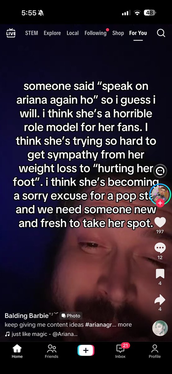 killyourselfie's tweet photo. always a fat gross ugly ass mother fucker w ariana’s name in their mother fucking mouths https://t.co/6NaeNn24xE