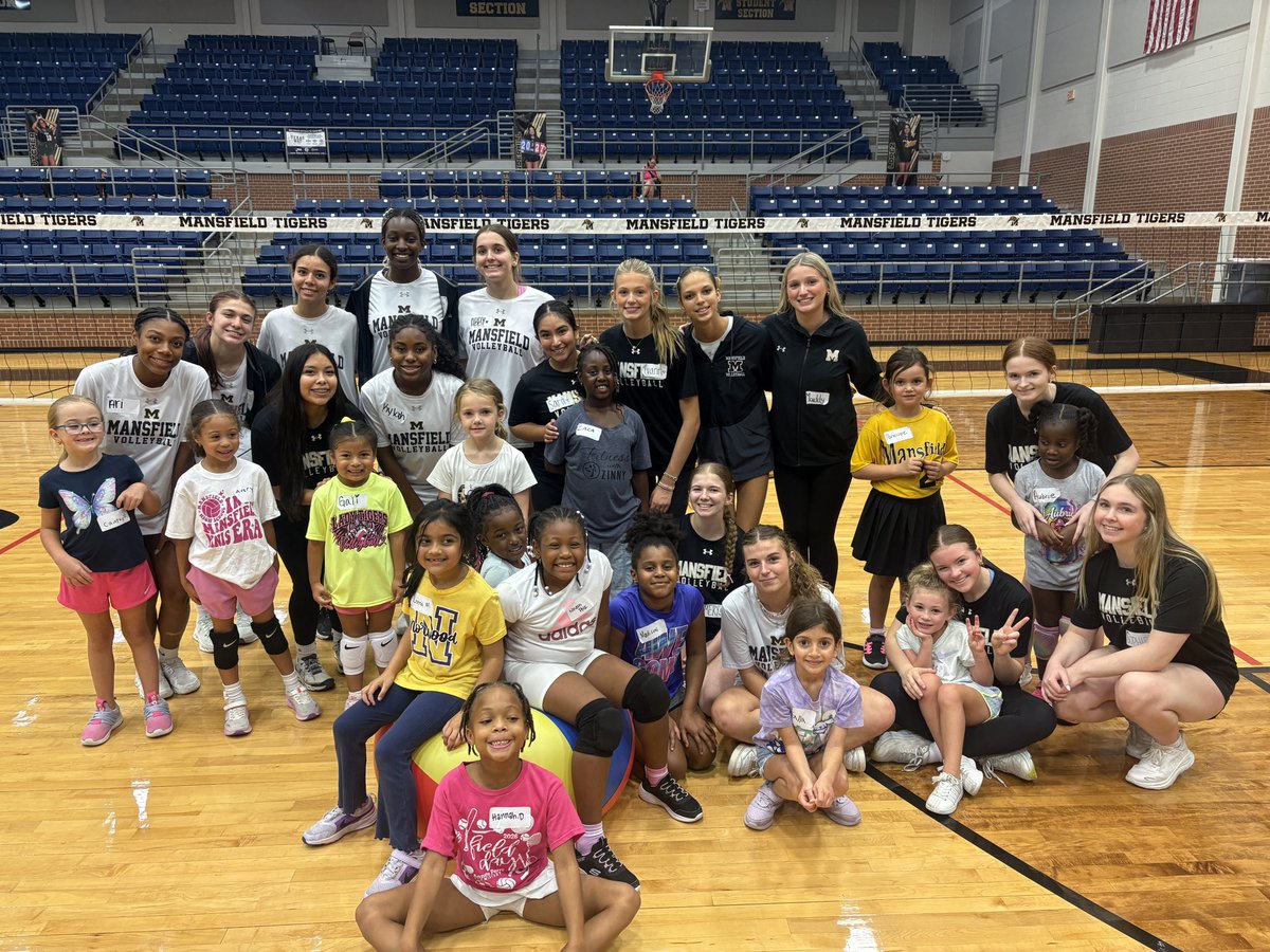 Mansfield_Vball's tweet photo. π―π FUTURE TIGERS IN THE HOUSE! ππ―
We had the BEST time at our MHSVB Future Tiger Clinic! ππ€
So much fun. So many smiles. And maybe a few future stars in the making. βοΈ
We loved having you in the gym, Future Tigers! π―π
#mhsvb2026 #futuretigers https://t.co/obN1cWNTsH
