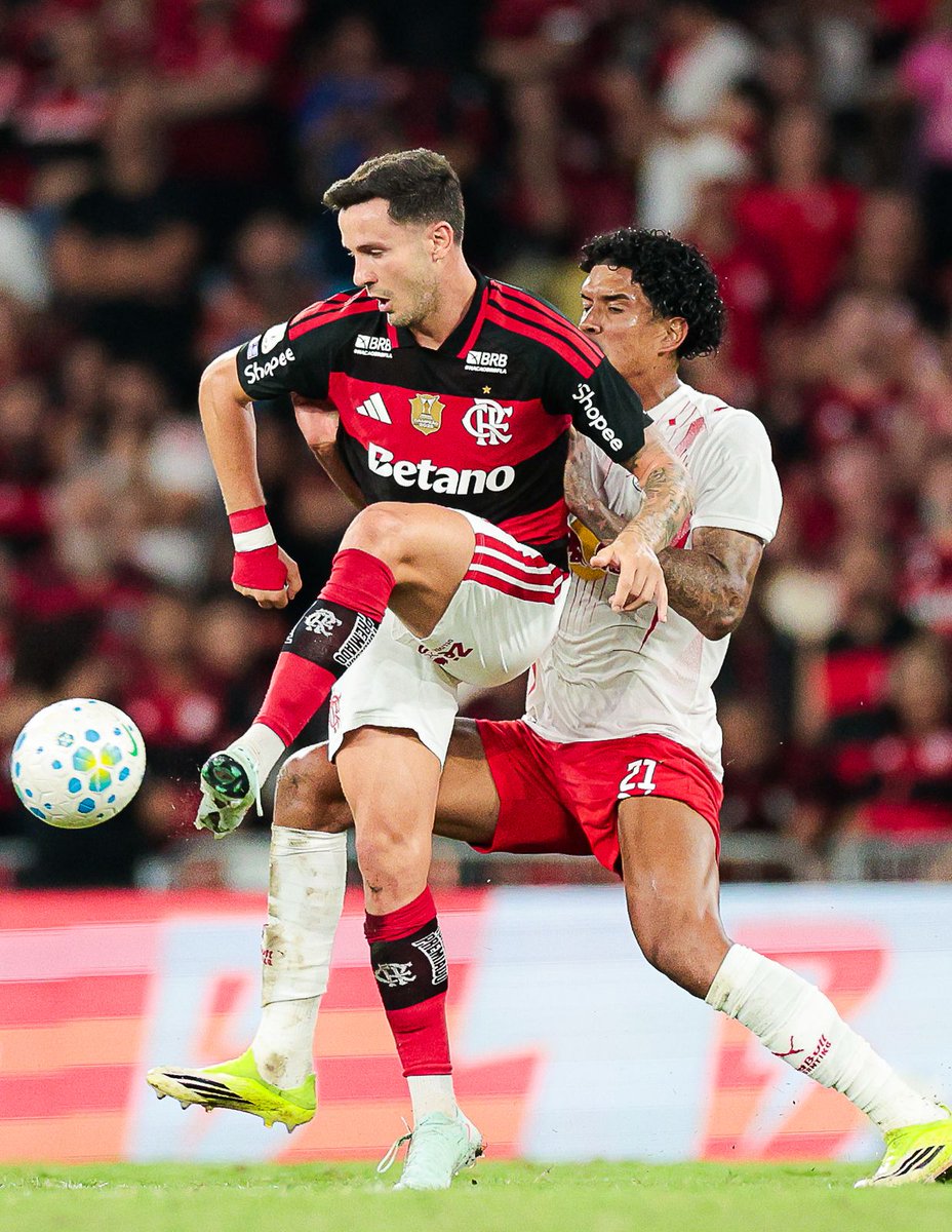 venecasagrande's tweet photo. Saúl fazendo grande jogo até aqui. O espanhol tem muita qualidade. Resta conquistar a confiança novamente.

Foto: Gilvan de Souza / Flamengo https://t.co/0i171YzvJQ