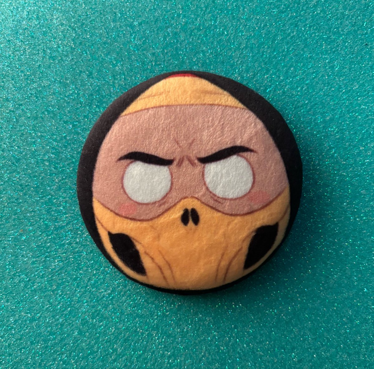 FATAL_K0UNT3R's tweet photo. My Hanzo plush badge arrived safe and sound! AAAAAS HES SO SOFT AND CUTE 🥹💛 tysm @Art_Blurryself !!! This is the cutest thing I’ve purchased 💛💛💛💛 https://t.co/YsIUVIKXoz