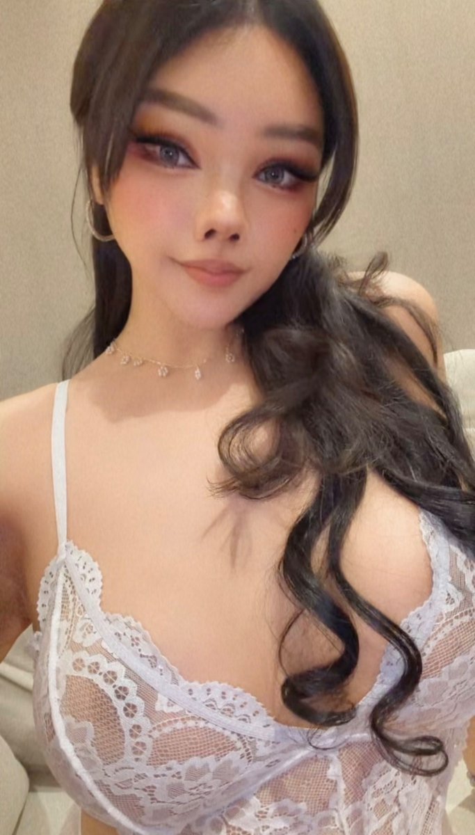 grheatful's tweet photo. #ladyboy_riyadh 
#ladyboy_saudi https://t.co/QRvvaCbUsD