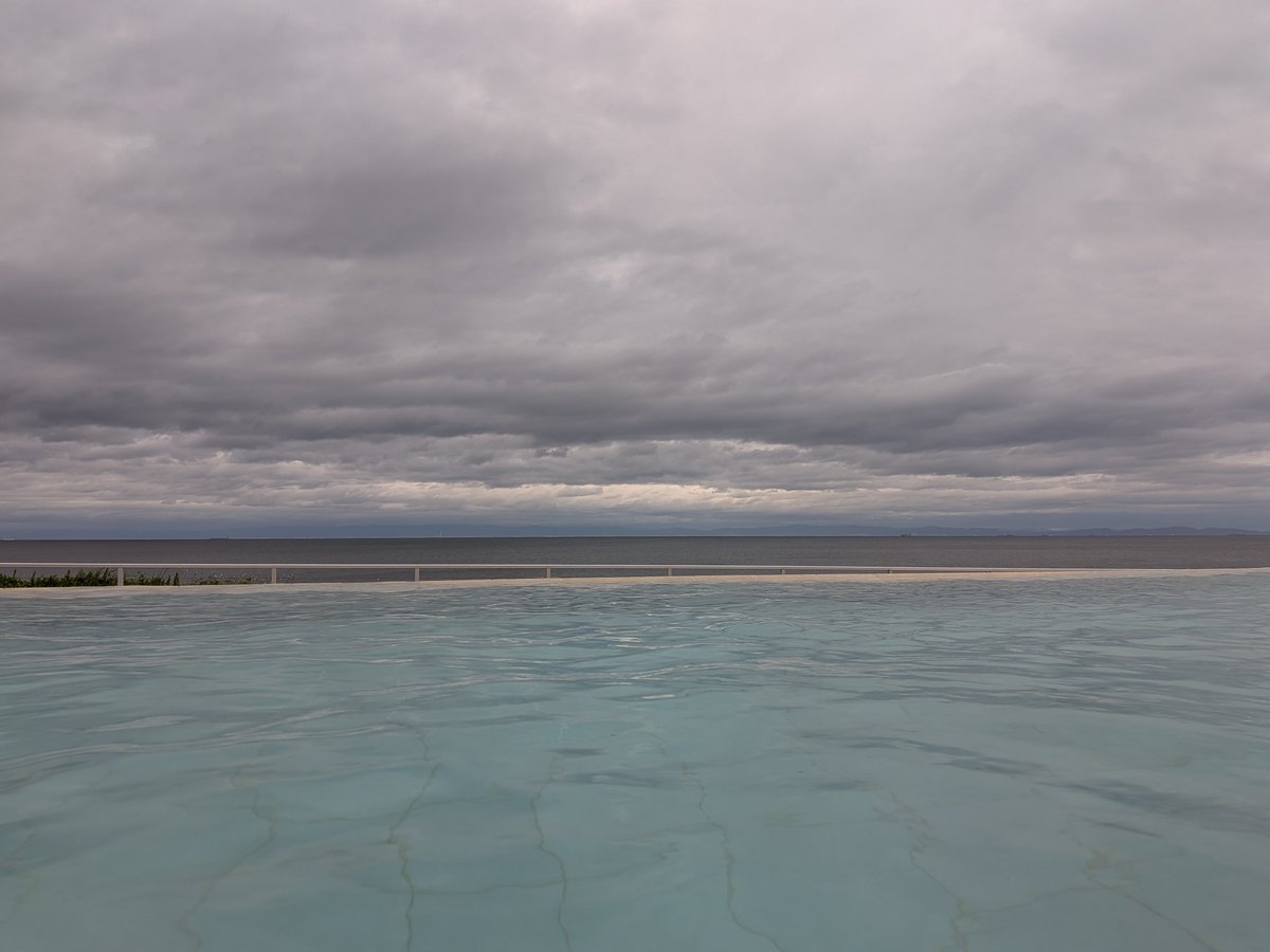 infinity_14_100's tweet photo. そして朝から海が目の前にある温水プールとサウナでゆったりして2日目のスタート、今日は淡路島と神戸になります。 https://t.co/8ms5W9Cy4I