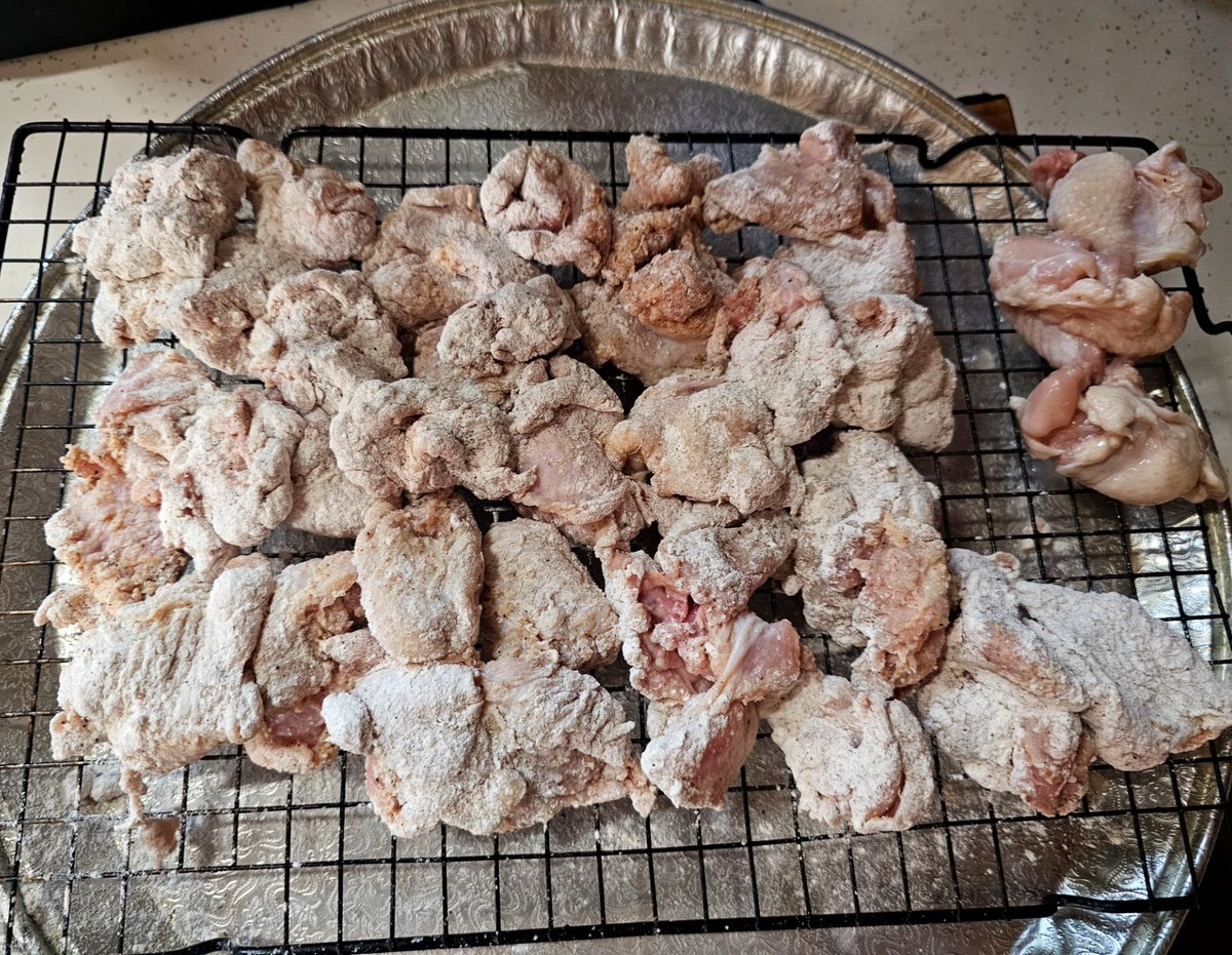 XRPcook's tweet photo. #real #boneless #wings #bonelesswings https://t.co/NQSrWGyJiP