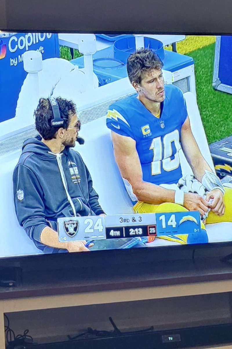digg_gardens's tweet photo. @Jeff_Mans Caption this... https://t.co/o1yr8udPPA