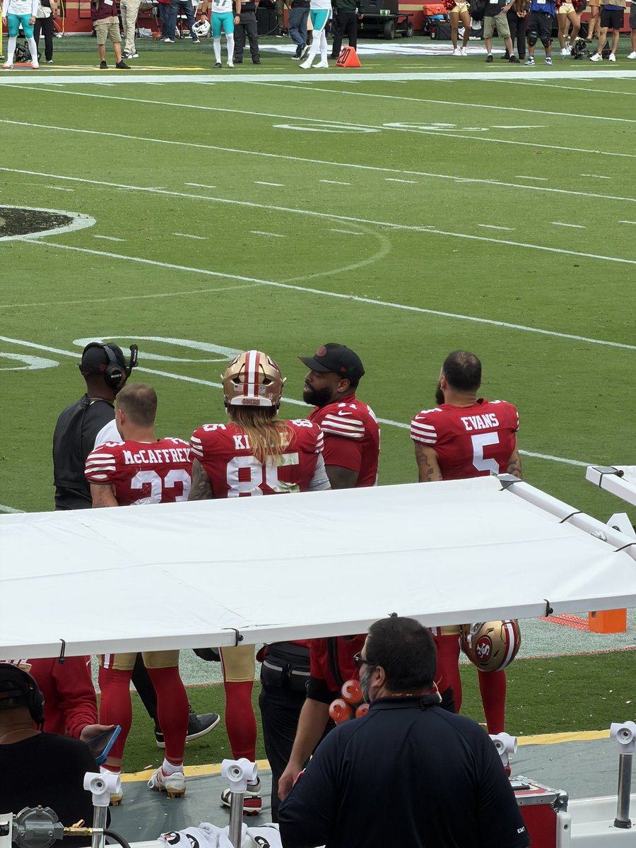 DylanIsADragon's tweet photo. Four hall of famers https://t.co/3BVQYxFi23