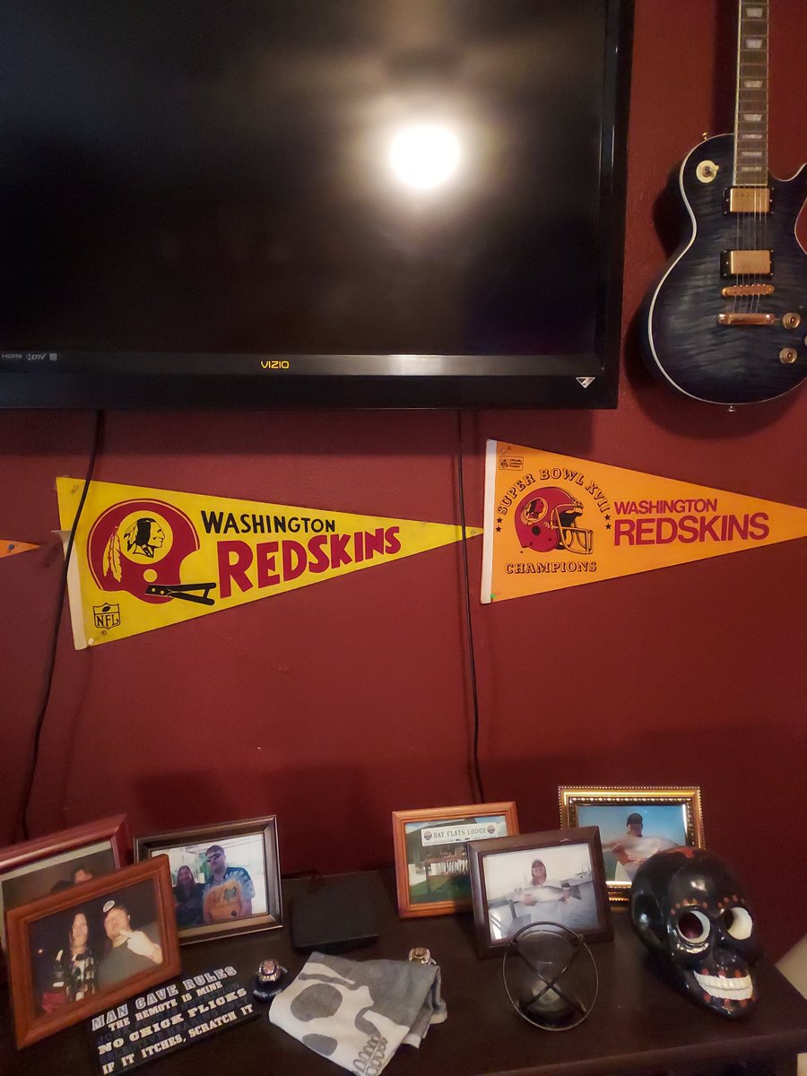 GaffordShelly's tweet photo. Go Redskins! https://t.co/dx2s1JIn3B