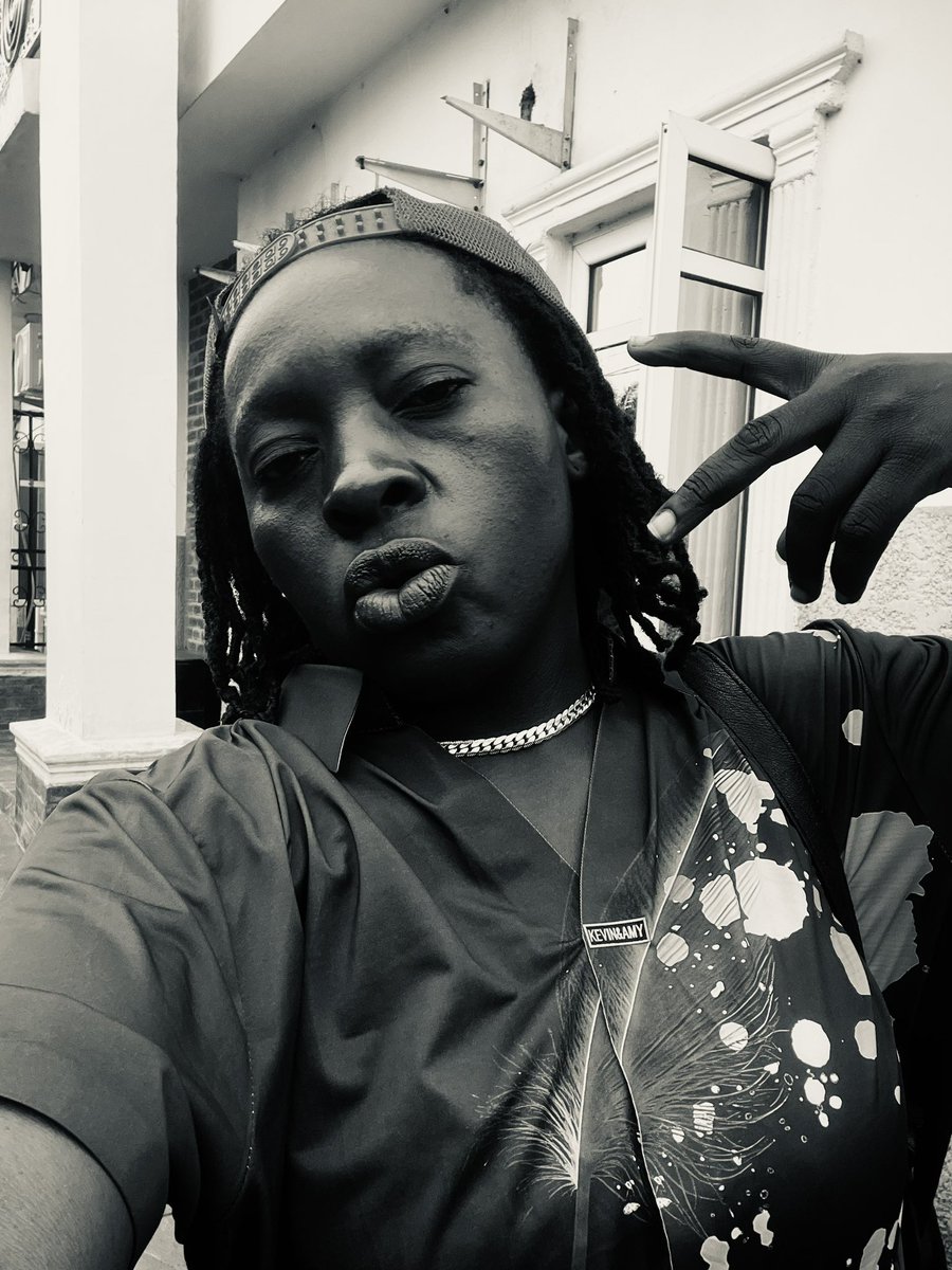 Mizzloaded's tweet photo. Unbothered as f- https://t.co/eh3S4qtMZC