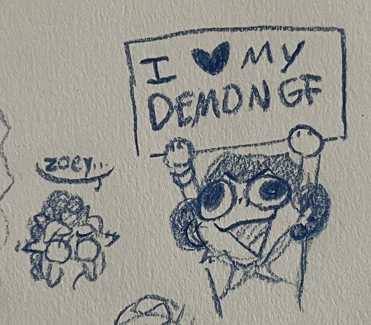DaisySutekina's tweet photo. Since this post is a year old and some, I found the first sketches in the archives… #zoerumi #kpdh https://t.co/4Kl4p7JCky