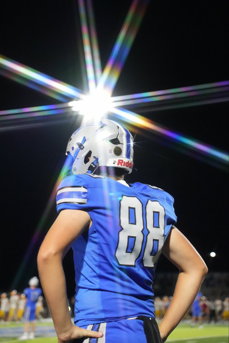 ColtonWags32's tweet photo. Great win against Olentangy on Friday.  So happy to be part of this team! @OlibFootball @olibfb @CSAPrepStar @CoachGantz @Pipeline_Rec https://t.co/kSZ0oaPJvl