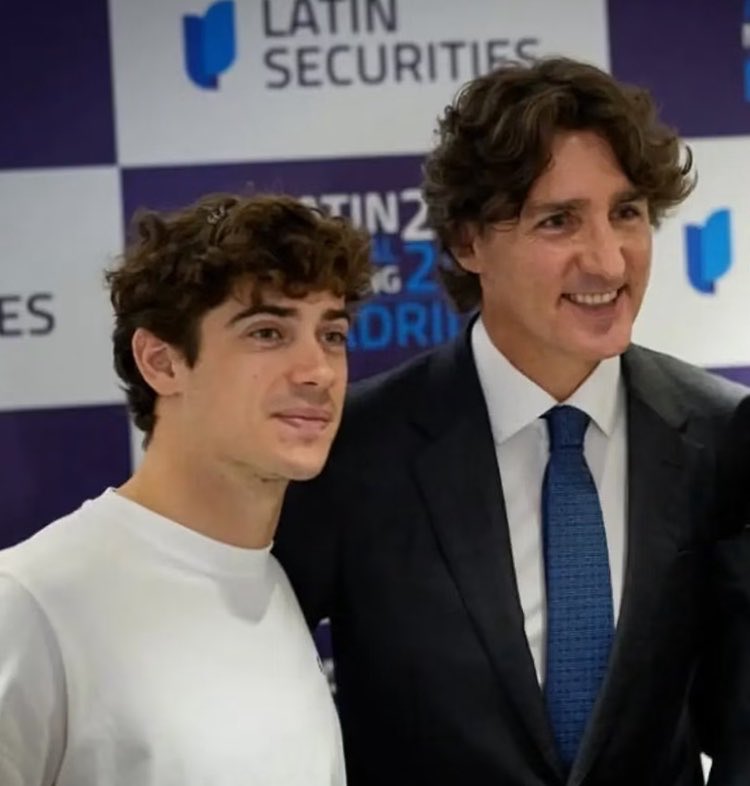 LNFOURS's tweet photo. what the hell is franco colapinto doing with justin trudeau 😭😭😭😭 https://t.co/4VYc49B3mt