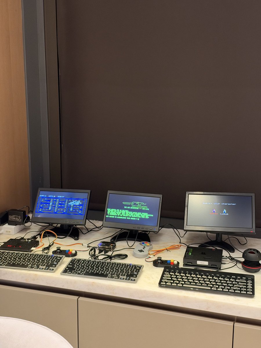 JMRothberg's tweet photo. FPGA’s for BASIC-Native and JavaScript-Native CPUs up and running. BASIC-Native ASIC taped out today! https://t.co/s5lt2Uxoyv