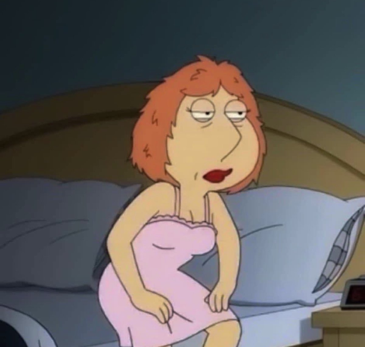NoContextHumans's tweet photo. Me at 1:30am              Me at 6am https://t.co/Uz6pNBTVda