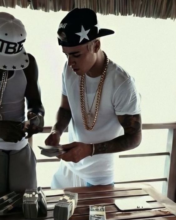 nostalgicbizzle's tweet photo. https://t.co/6lwJLWakYf