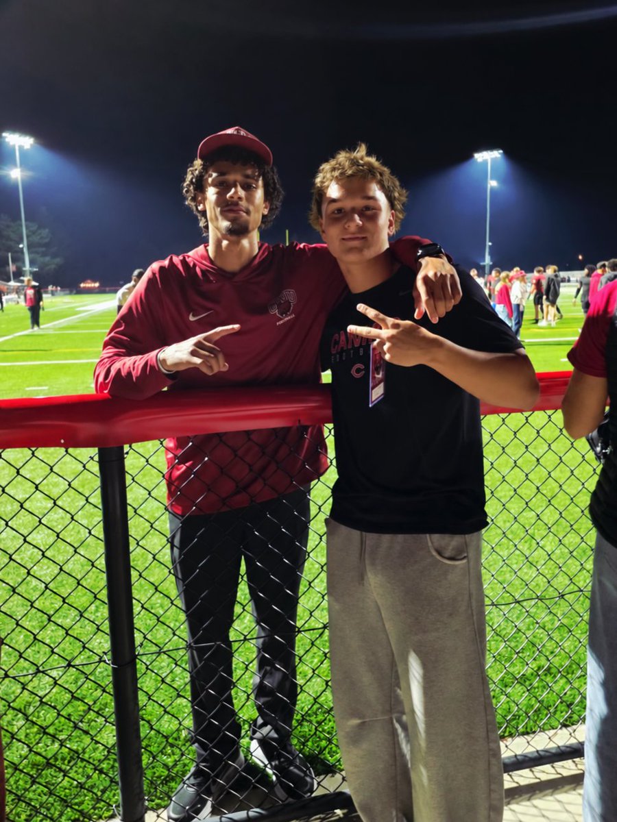 kian_d_krueger's tweet photo. Great game day visit @CWUFB! The entire staff and @CoachDGaines were great hosts and made me feel very welcome. Really enjoyed getting to experience the atmosphere and spend time around the program. Thank you CWU for having me and my family out. Go Cats 🐾🏈 @PapermakerFB https://t.co/t9pOyDilhd