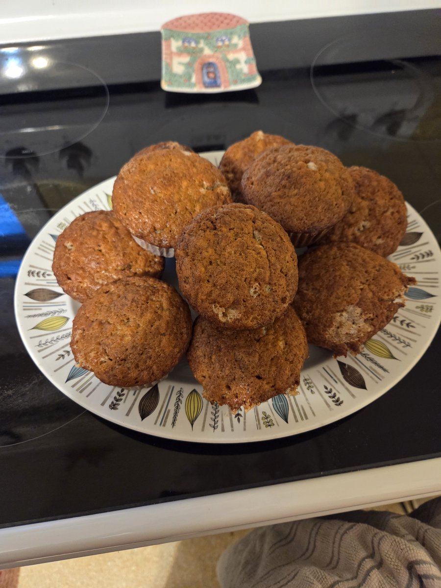 sandyweir20's tweet photo. I made homemade banana muffins.💖 https://t.co/uf60gBdEvI
