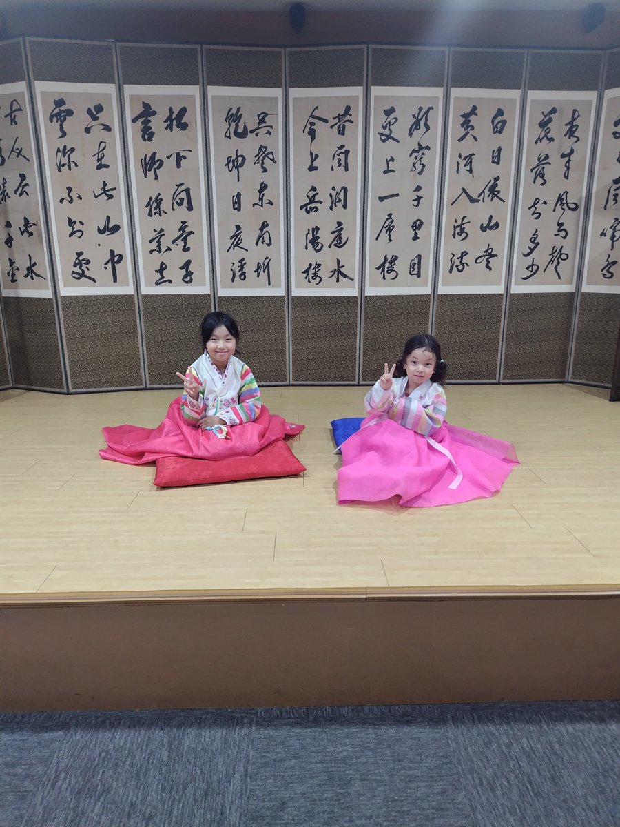 nyhnkt's tweet photo. 韓国🇰🇷大邱市
薬令市忘れていました😍 https://t.co/GvHKk8PJBB