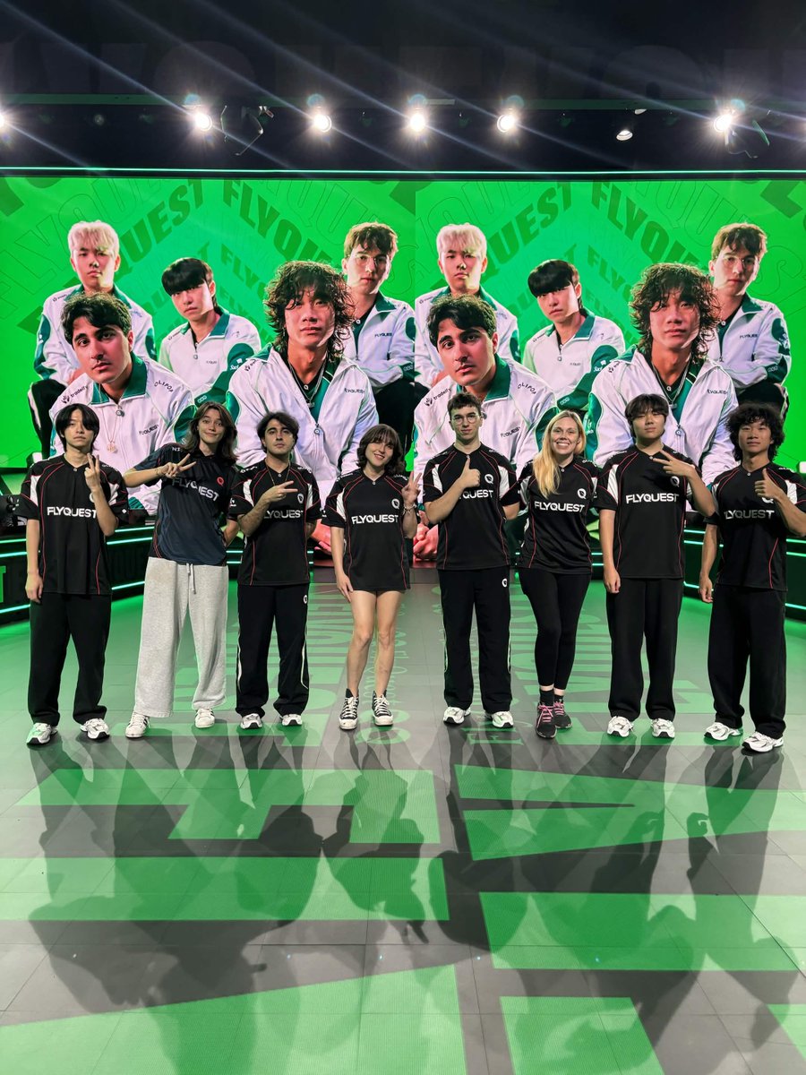 FlyQuestRED's tweet photo. Our RED LoL Top Laner @ShySept came to cheer on the Green team today after she qualified for the LIS Grand Finals! https://t.co/Y3VfoK2p4S