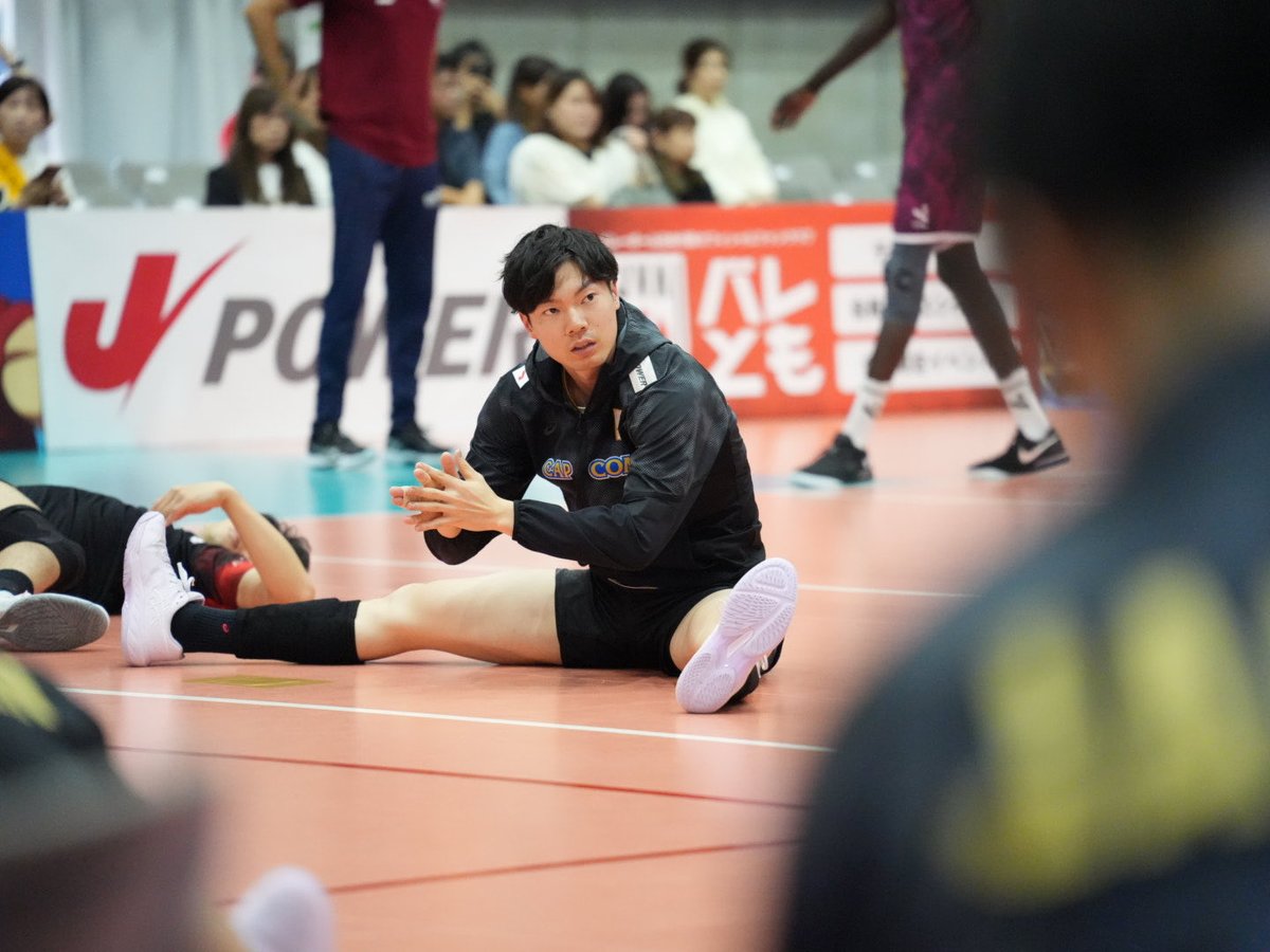 mkkm_1515's tweet photo. 20260920 岩手
バレーボール男子日本代表
国際親善試合
日本対カタール 

準備運動🏃‍♀️

#大塚達宣 https://t.co/rvfD0GxhKO