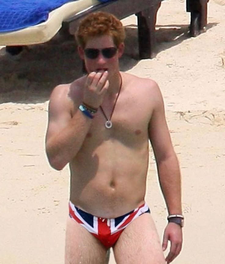 nzubegoodluck80's tweet photo. Prince Harry is a Shirtless Hot Potato. https://t.co/HKXZi9FEuI