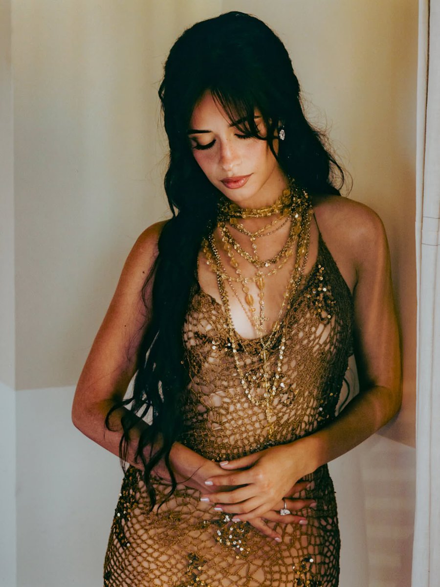 Camila_Cabello's tweet photo. so special to be at the Lucas Museum’s opening night last night, very inspired
💌♥️🌹🍓🍒 https://t.co/OjaYhqy5a4
