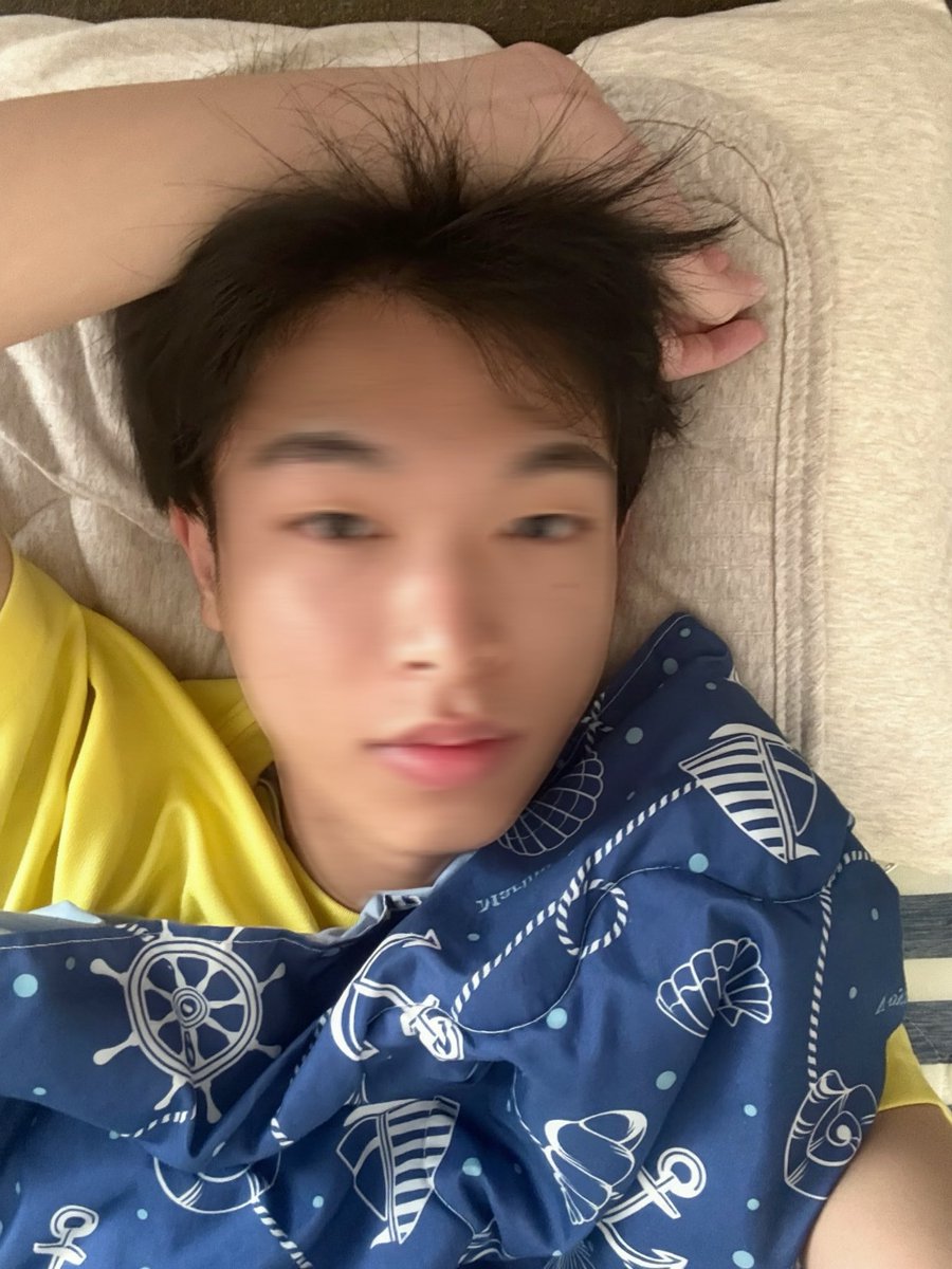 recxuww's tweet photo. 起床
相変わらず肩は筋肉痛でちぎれそう https://t.co/17V9EKb2Pg