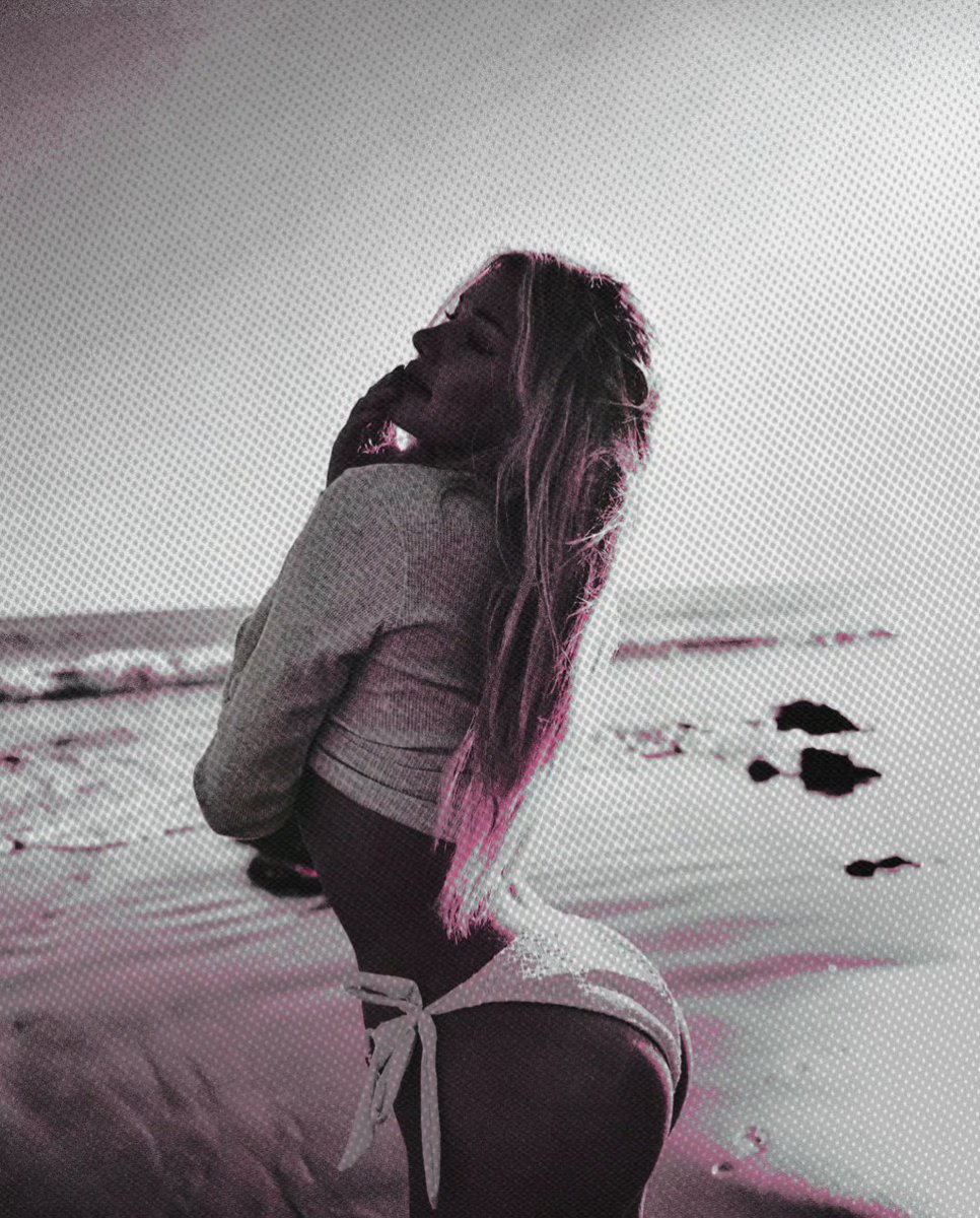 PinkkStarlightt's tweet photo. ⠀⠀⠀
⠀⠀⠀
                              " Beachh . "
⠀⠀⠀
⠀ https://t.co/YtUmgfAajR