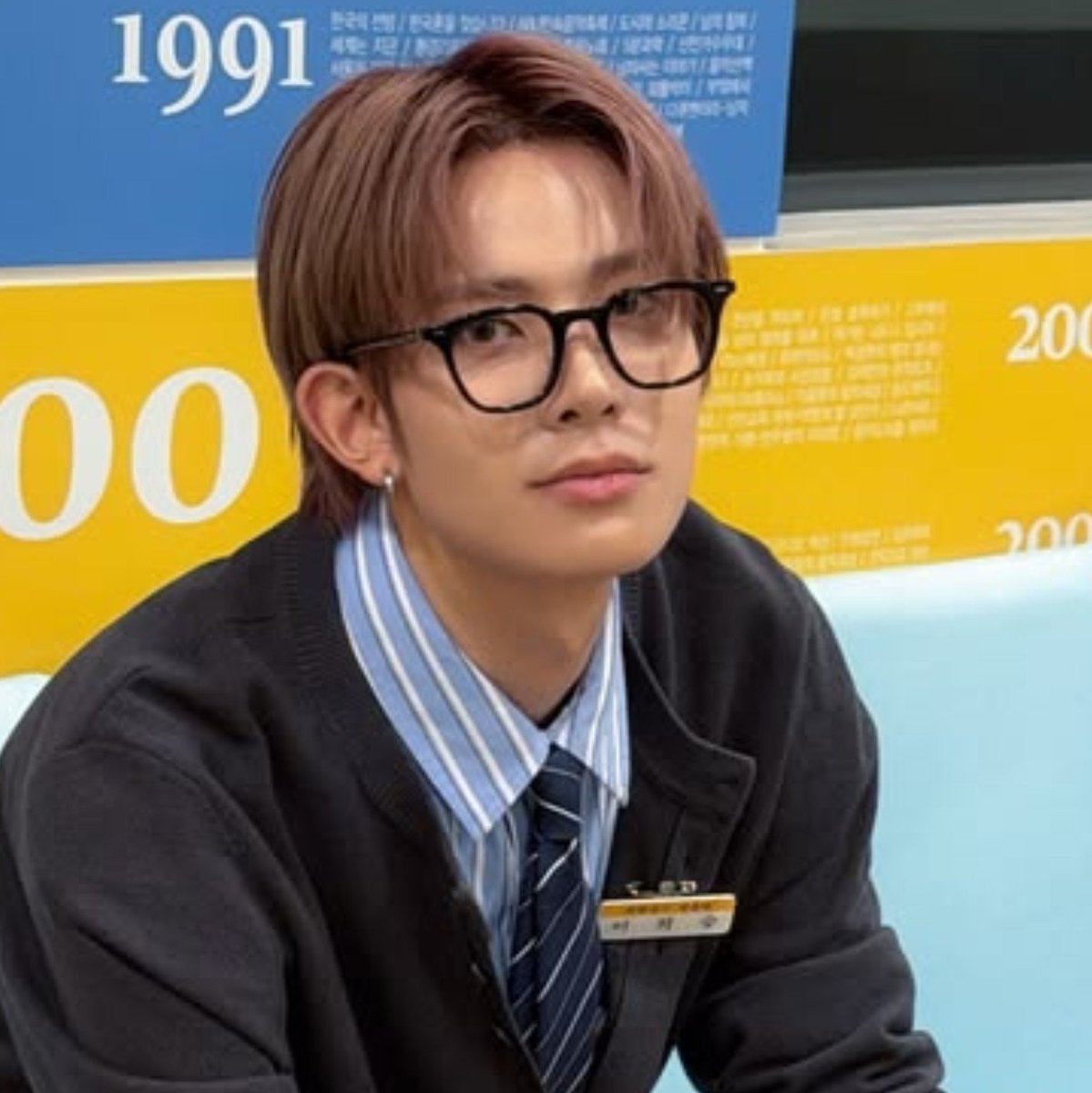 heesdiors's tweet photo. forever obsessed with professor hee https://t.co/Y0mazYVkse