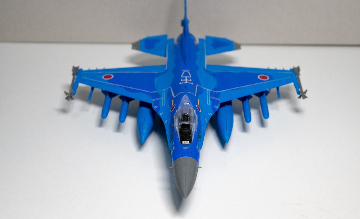 KintyoF's tweet photo. 何故か急にプラモデル作りにハマる俺

中学か高校の時に戦車のプラモ作ったぐらいで何十年ぶりに作ったやろうか😂

今回は色塗りにもチャレンジしてみたけど、マーカー塗りなもんでガチ勢の人からしたら鼻で笑われるレベル😇

でも楽しかったし、F-2カッコいい😍

#ハセガワ https://t.co/WbyAoFj8ij