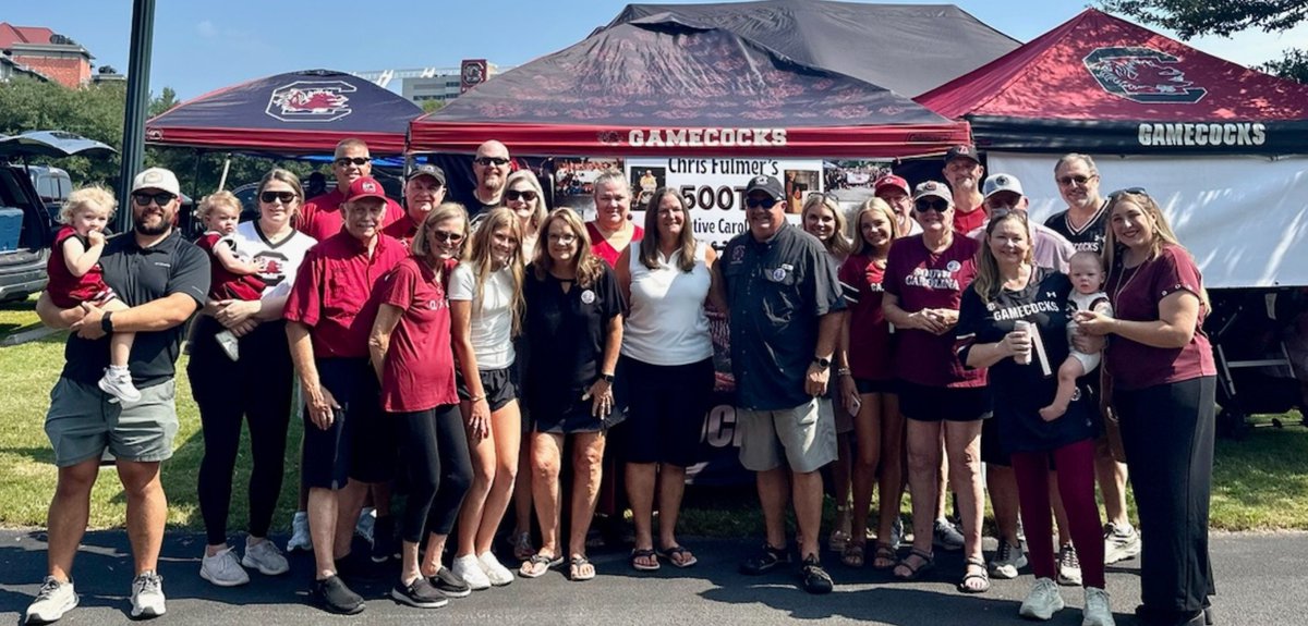 UltTailgater's tweet photo. Thanks again to @BonnetteJessica &amp; @MarkBonnette for the awesome tailgate yesterday celebrating my #500 consecutive games @GamecockFB! Also, thanks to the @TheGamecockClub @gamecocksonlin1 for making Kathy &amp; I honorary captains. The pre-game presentation was incredible! #memories https://t.co/pXYX5IM6Zu