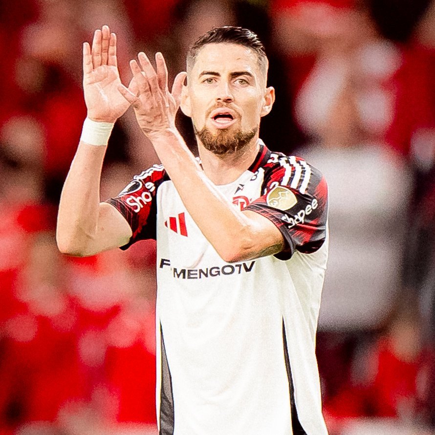 DGcorreiaPeres's tweet photo. 🇪🇸🇮🇹 

O nosso meio campo sendo formado por Saúl Ñíguez e Jorginho é sempre um desfile em campo.

classe de jogadores mundias em campo.

desfrutem. https://t.co/SczF2vcPMU