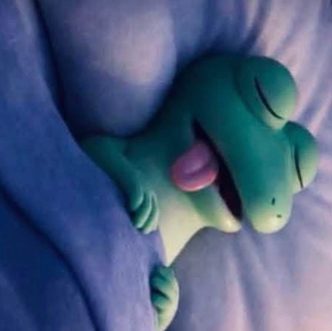 SusuDpeng's tweet photo. Me after saying I’m just resting my eyes https://t.co/wkJIgeyxD5