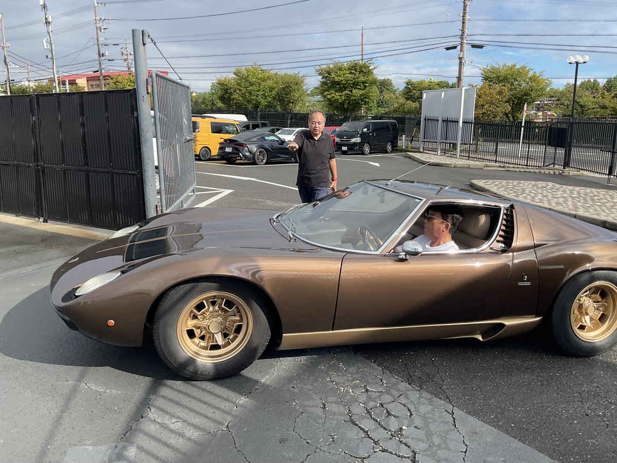 hotwheelstinian's tweet photo. 鈴鹿サーキット３日目
鈴鹿の空は晴れてきました☀️
ランボルギーニ　ミウラ

#鈴鹿サーキット　#ポルシェ　
#ホットウィール情熱日記 https://t.co/OZXeqpAcWk
