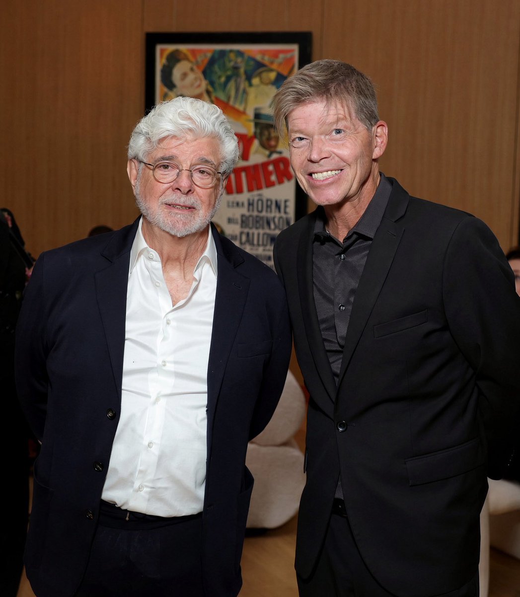 robertliefeld's tweet photo. Meeting The Maestro himself. George Lucas! #lucasmuseum https://t.co/k03dfu4iBC