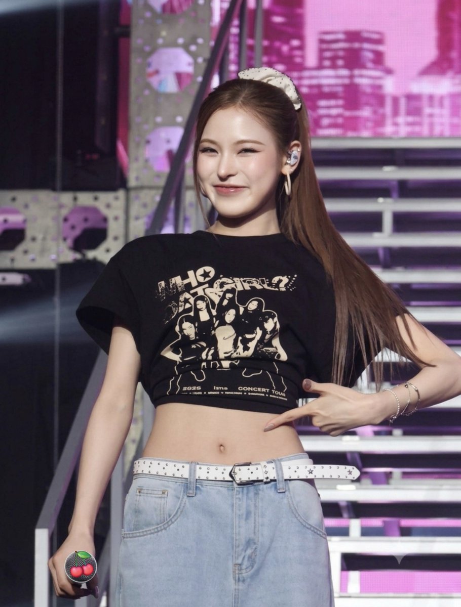 cherrylovegirl_'s tweet photo. 선녀같은 미모에 나무꾼같은 몸매 https://t.co/BNyvPg3Kxn