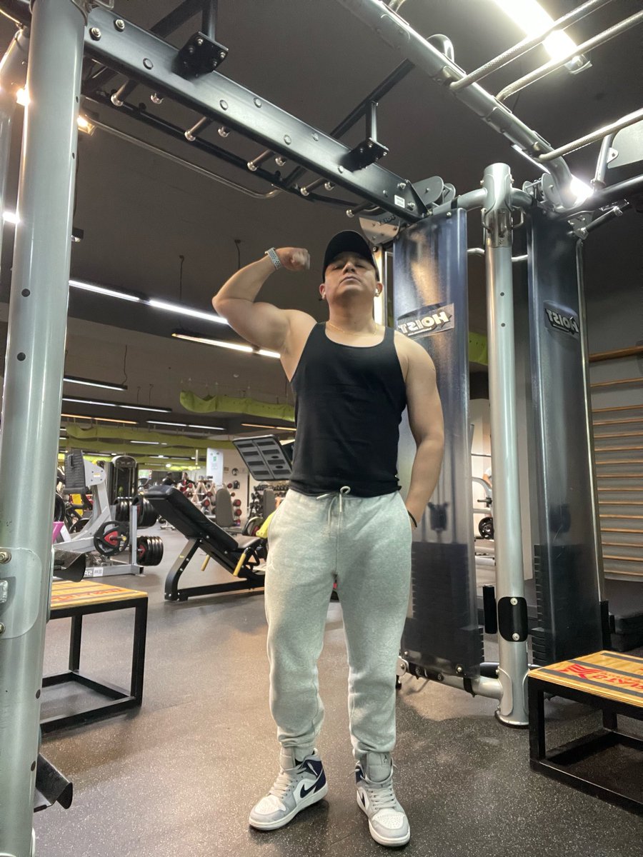 AlmoraO's tweet photo. Don’t stop trying. The best results, at the end of the day, are always for you #gymlover https://t.co/HmanHeVeLf
