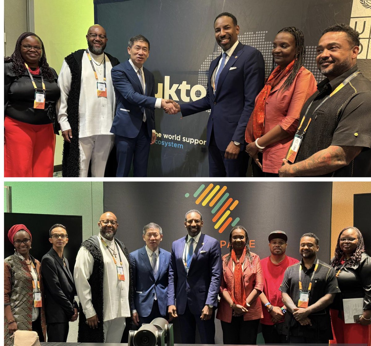 UNDPAfrica's tweet photo. How do we connect #Africa’s innovators to global opportunities?

At #UnstoppableAfrica, @HaoliangXu &amp; @DeAissata met Mayor @andreforatlanta to discuss Atlanta-Africa #partnership on #timbuktoo.

Together, we can support Africa’s innovators to scale &amp; contribute to dev’t.

#UNGA81 https://t.co/fBbMiOBAfH