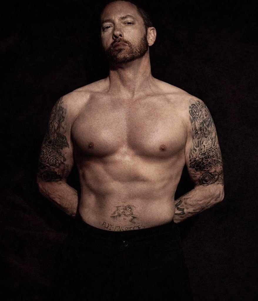 Marshallbruce93's tweet photo. I stuck to an exercise diet just to take this shot, so of course I'm pissed if people trash the album and say it's crap.. https://t.co/VoT2sa6wip