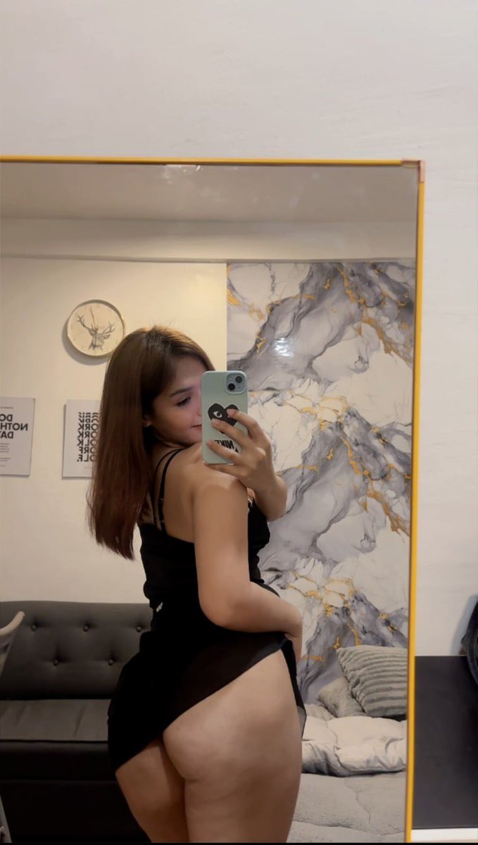 RubyMaryU's tweet photo. need a man who can handle this HUGE ass _ https://t.co/d7eOtYb8DZ