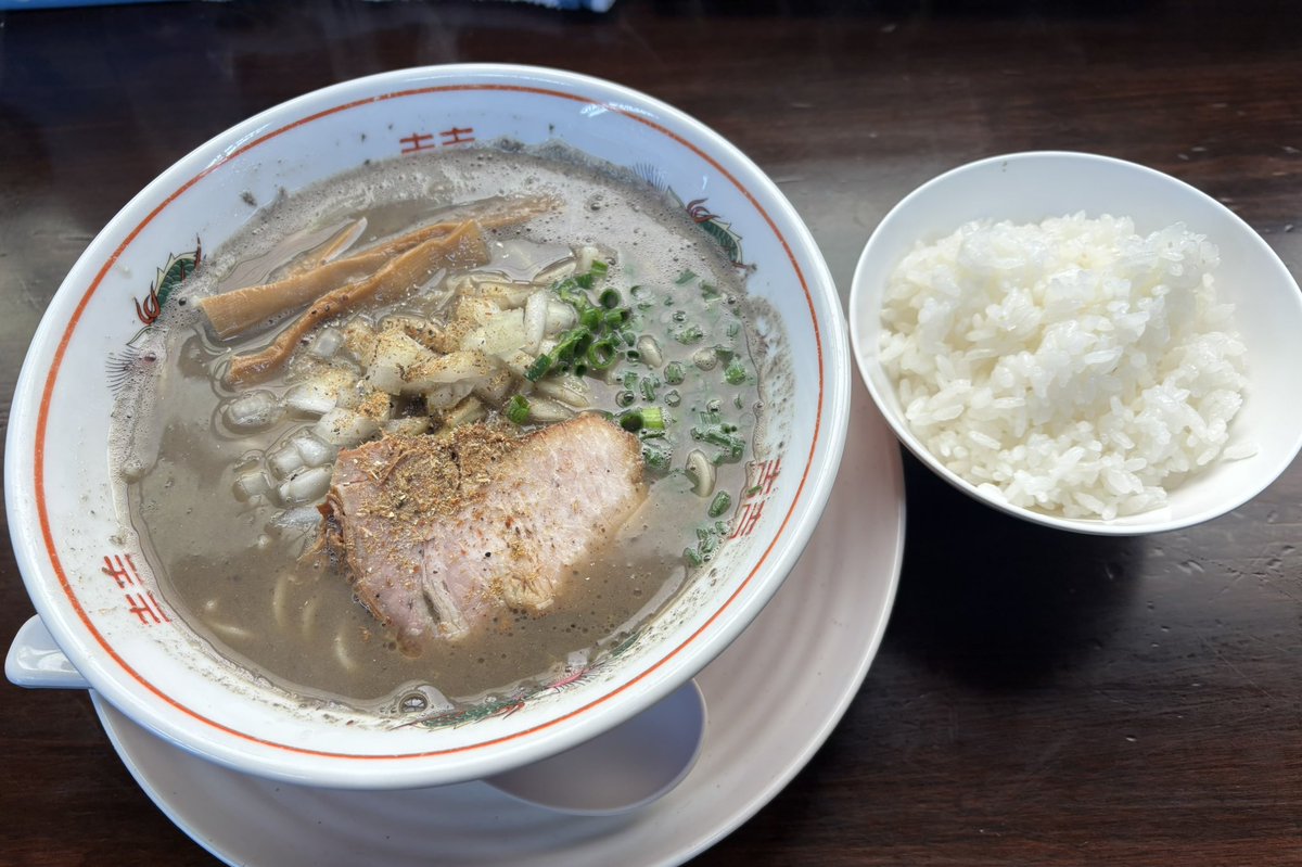 norisio26S's tweet photo. ラーメンとサウナと音楽が私のクソみたいな人生を楽しいものにしてくれている。はっきりわかんだね。 https://t.co/YalK2oI0hN