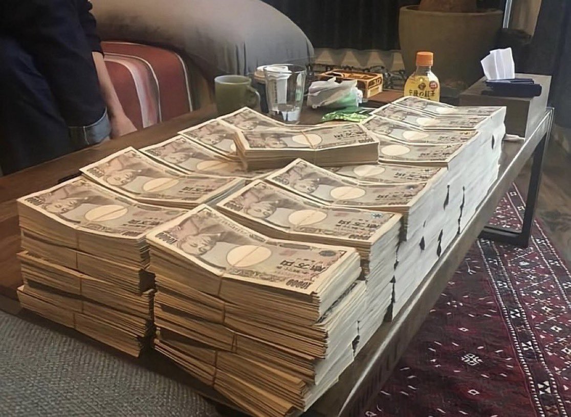dgy7o's tweet photo. I'll lend you money personally.
Up to 5 million yen.
I've been through the experience of not being able to make ends meet, so I get how you feel. Please consult me before you start thinking weird things. #PersonalFinancing https://t.co/hOQMXZA8up