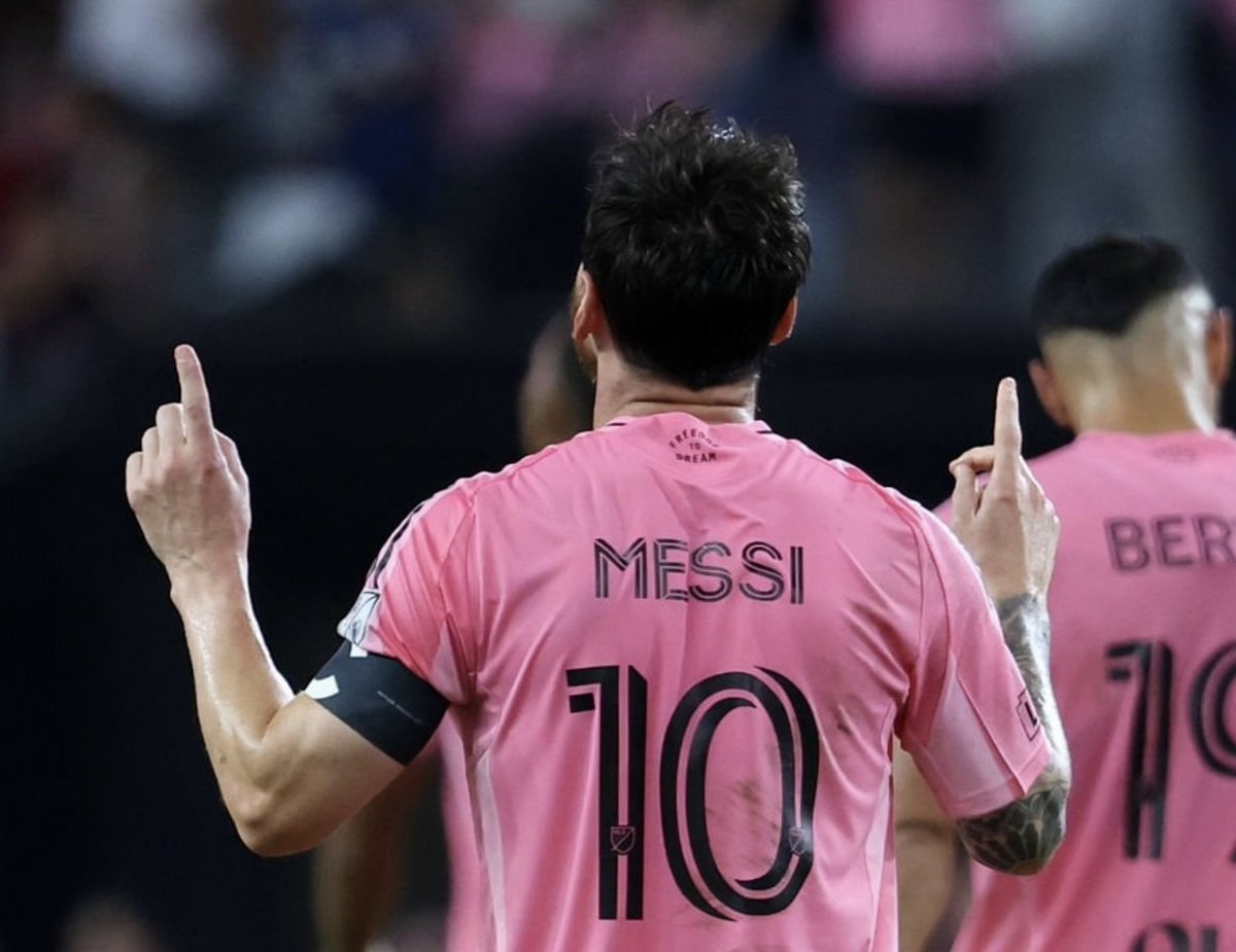 MessiLeoBrasil_'s tweet photo. 🚨MAIS GOLS DE FALTA NA HISTÓRIA DO FUTEBOL:

1° 🇧🇷 Marcelinho 78
2° 🇦🇷  Messi - 75
3° 🇧🇷 Dinamite - 73
4° 🇧🇷 Juninho - 72
5° 🇧🇷 Marcos Assunção - 68

3 GOLS DE FALTA PRO RECORDE! 🐐 https://t.co/NSZay7uA8c