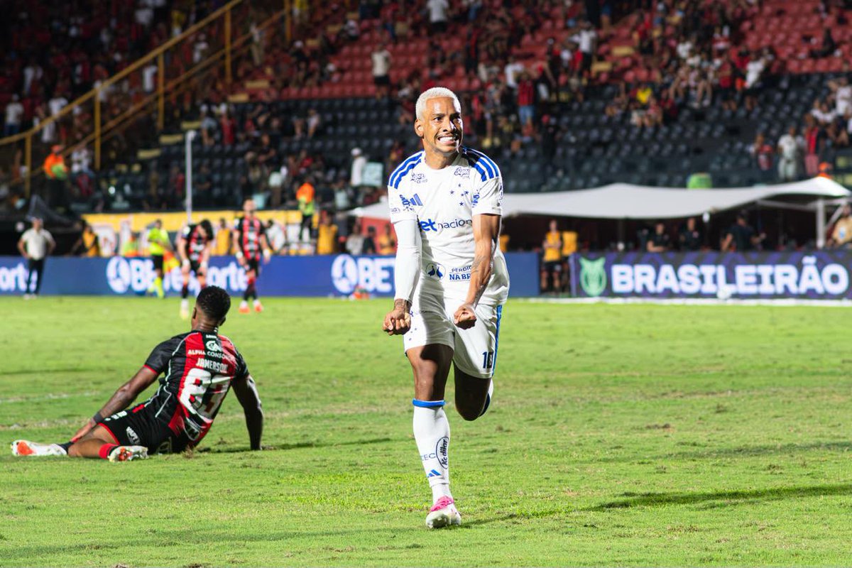 MatheusPereira's tweet photo. Sim, tu és a minha rocha e a minha fortaleza; por amor do teu nome, conduze-me e guia-me.
Salmo 31:3 https://t.co/oey9WUsx5A