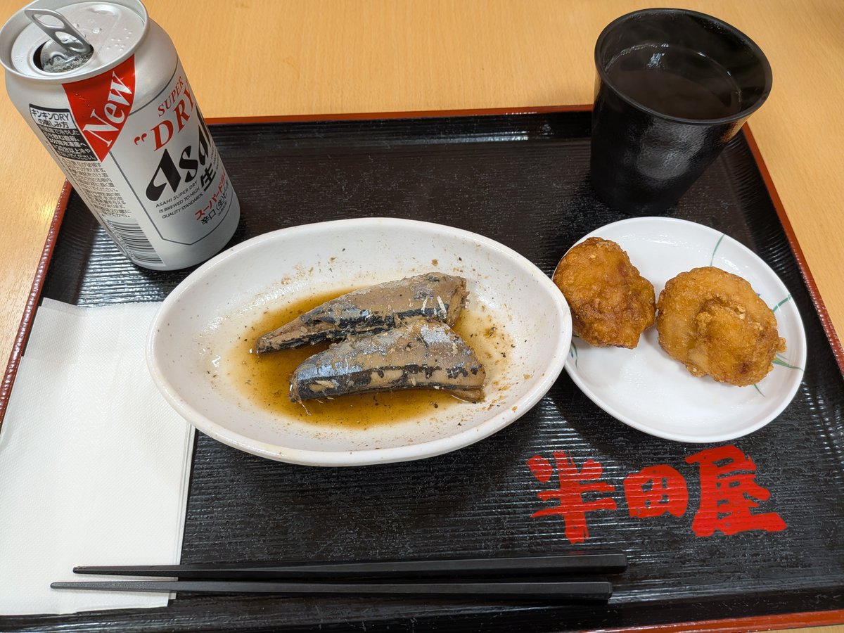 mondoriods's tweet photo. 仙台味噌唐揚げ（100円）と秋刀魚の煮付け（200円）を追加投入しました。
何ここ天国！？ https://t.co/jGveSf5b9I