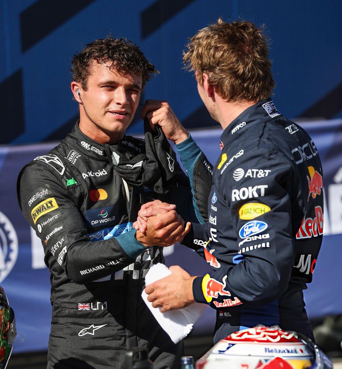 ln4norris's tweet photo. max praised lando for launching his own junior team:

"it's tough at the moment, costs are rising, so the more you can help them, the better it is. 
some real talents, they don't have a lot of money, so to be able to create these kind of initiatives is great."

[racingnews365] https://t.co/7UNuUcFssI