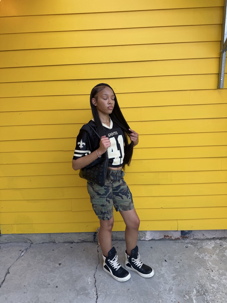 _dylaand's tweet photo. go saints https://t.co/qZ1WHlxIty