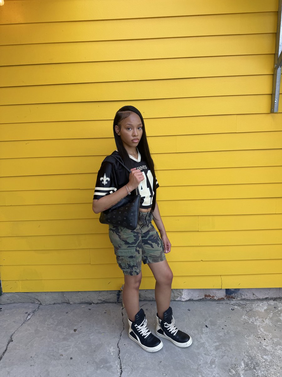 _dylaand's tweet photo. go saints https://t.co/qZ1WHlxIty
